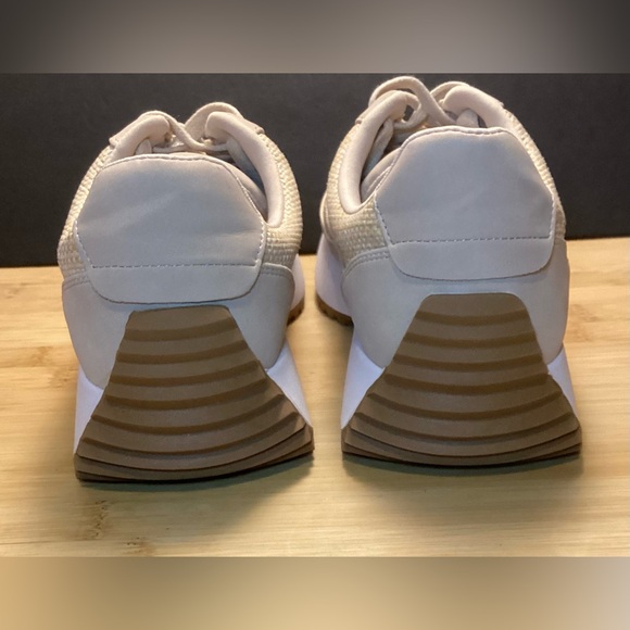 Dolce Vita Tan Sneakers - Picture 8 of 9